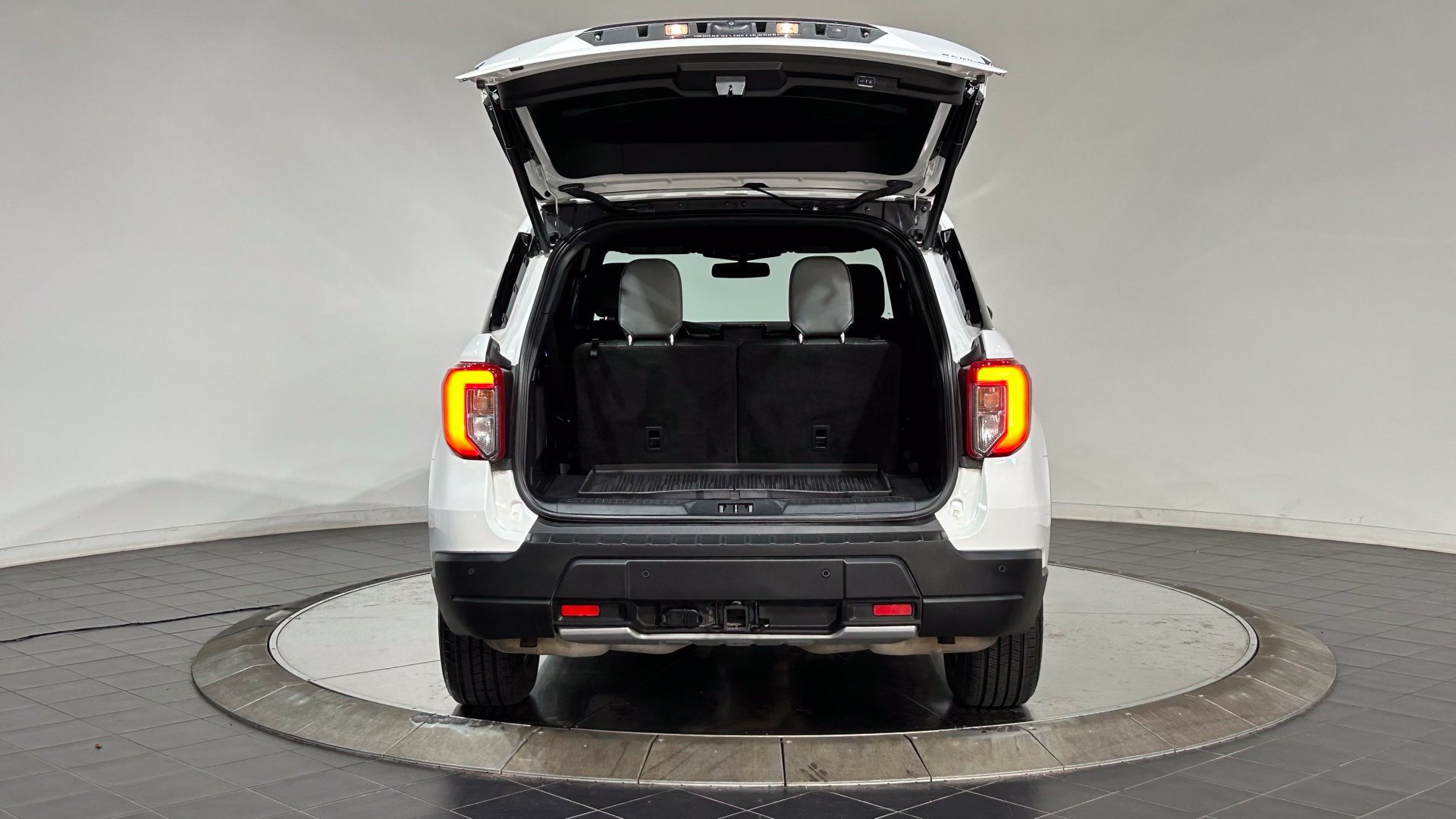 Used 2024 Ford Explorer Timberline w/ Timberline Technology Package AWD/4WD image 34