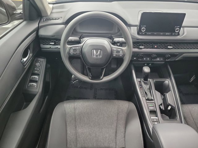 Used 2025 Honda Accord SE image 11