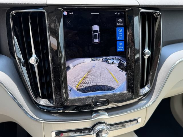 Certified 2024 Volvo XC60 B5 Core w/ Protection Package Premier AWD/4WD image 21