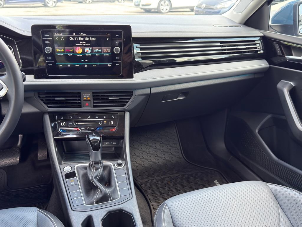Certified 2025 Volkswagen Jetta SEL image 23