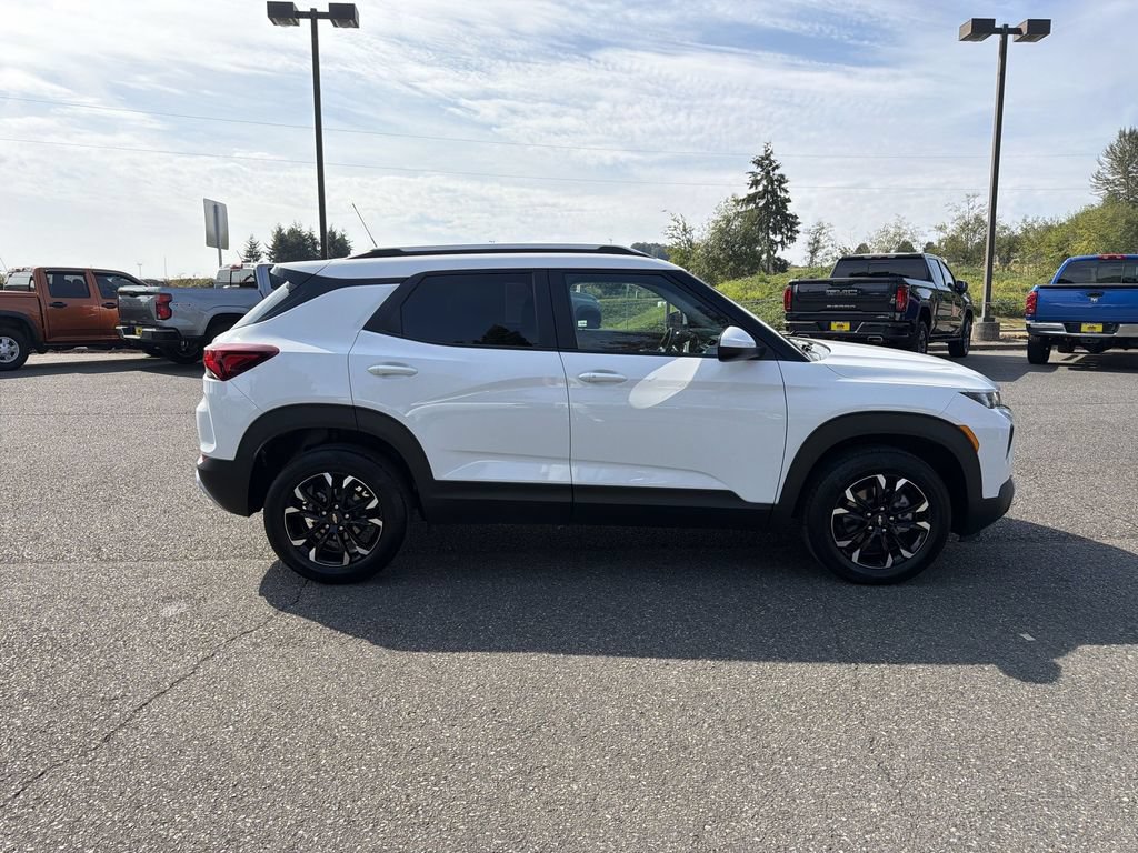 Certified 2023 Chevrolet TrailBlazer LT w/ Convenience Package AWD/4WD image 2