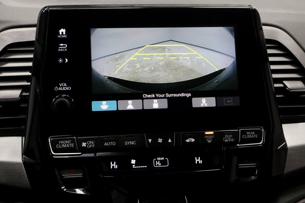 Used 2020 Honda Odyssey Touring image 2