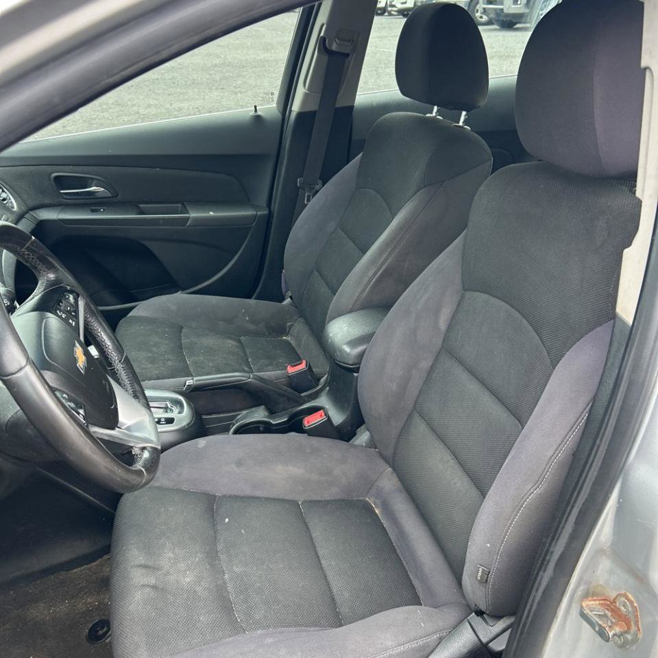 Used 2014 Chevrolet Cruze LT FWD image 16