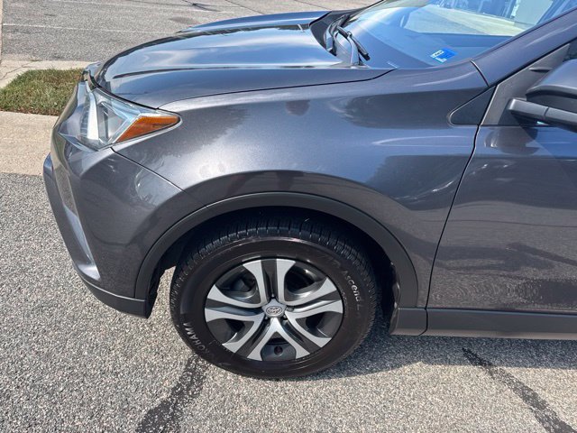 Used 2018 Toyota RAV4 LE w/ All Weather Liner Package FWD image 3