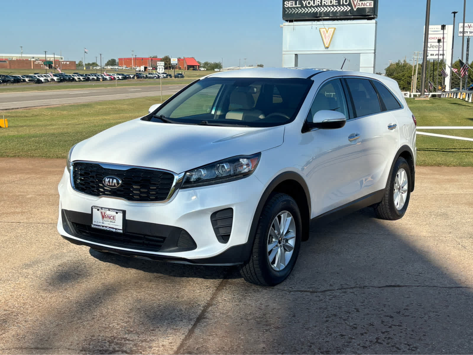 Used 2020 Kia Sorento LX FWD image 3
