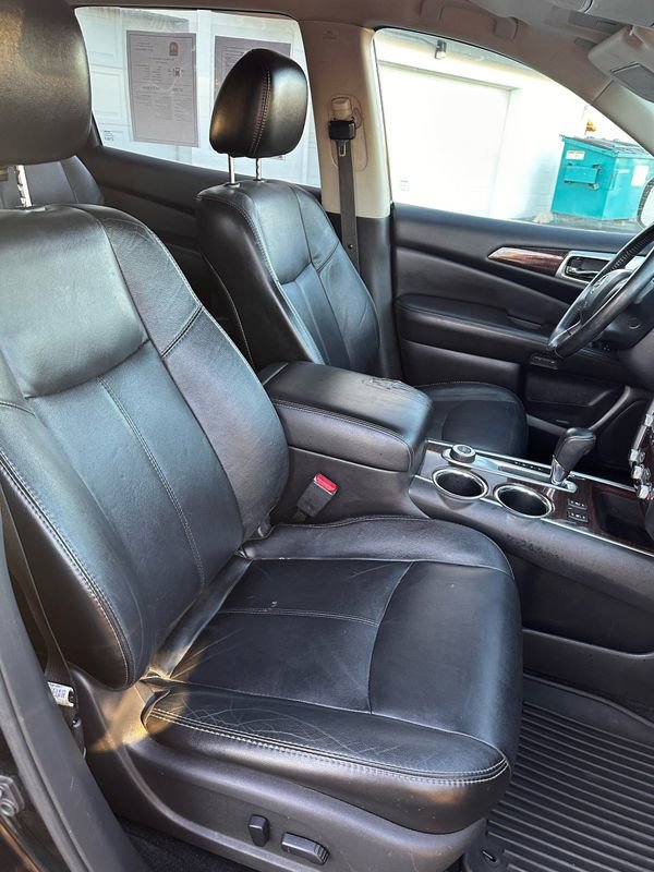 Used 2014 Nissan Pathfinder SL image 10