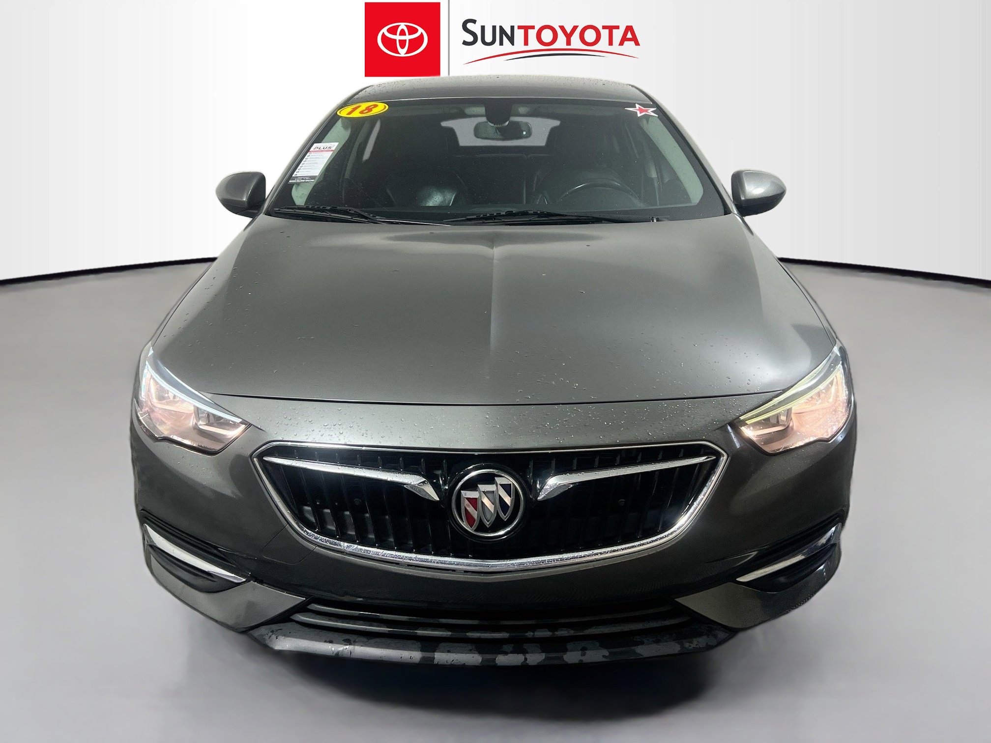 Used 2018 Buick Regal Preferred w/ Sights and Sounds Package FWD image 10