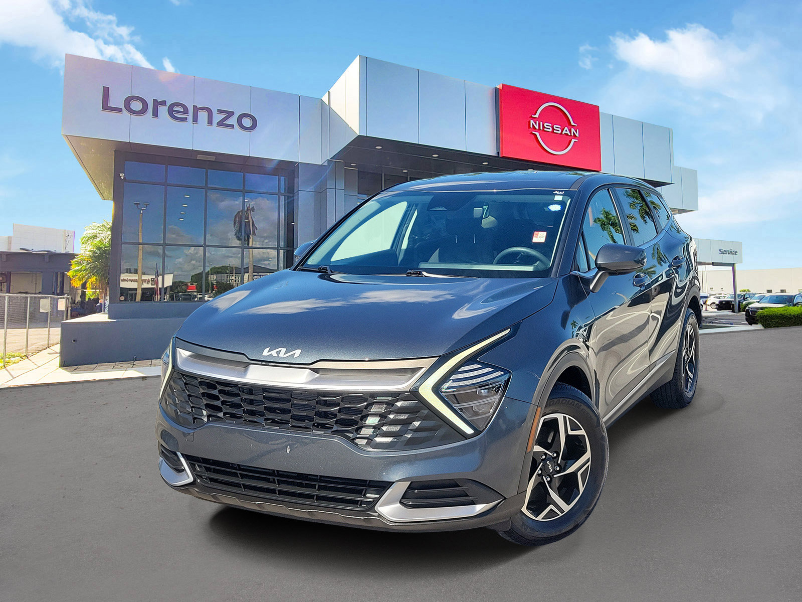 Used 2025 Kia Sportage LX FWD image 1