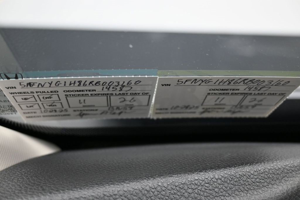 Used 2024 Honda Pilot Elite image 3