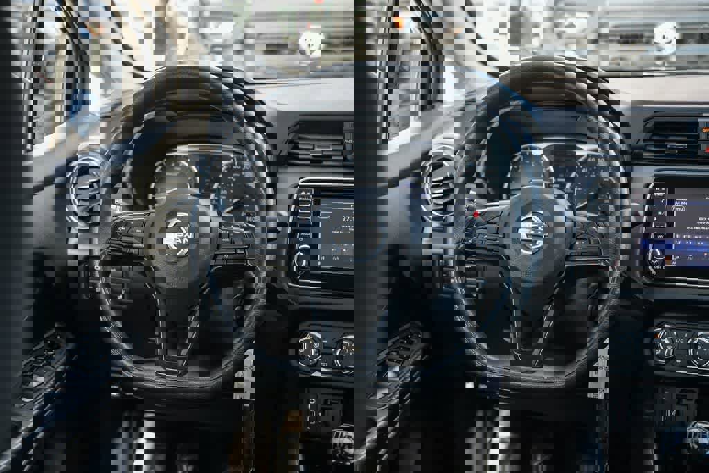 Used 2023 Nissan Versa S image 12