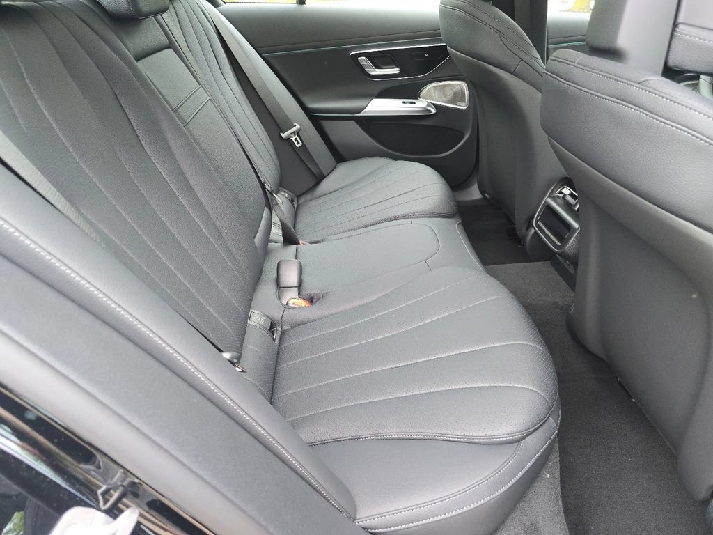 New 2027 Mercedes-Benz E 350 4MATIC Sedan image 21