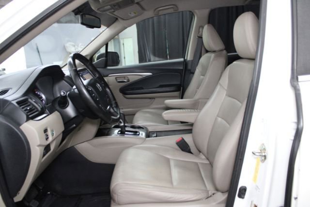 Used 2017 Honda Ridgeline RTL-T image 12