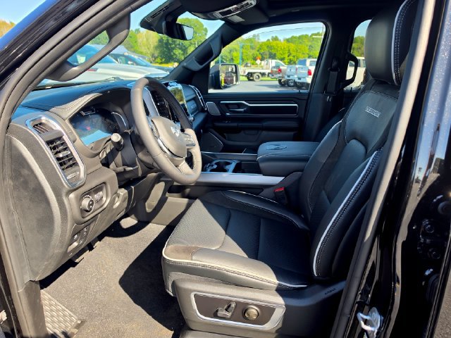 New 2027 RAM 1500 Laramie w/ Laramie Preferred Package AWD/4WD image 15