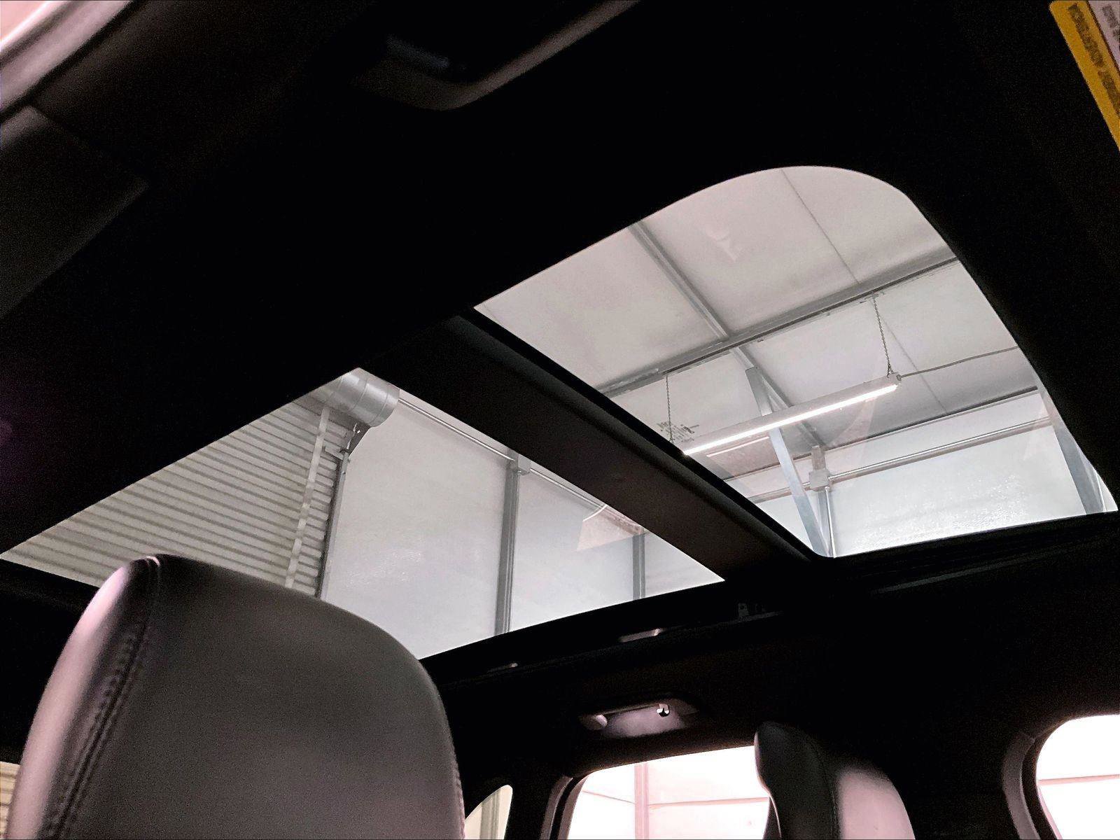 Used 2017 Lincoln MKC Reserve image 21