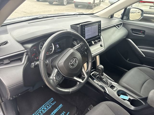 Used 2022 Toyota Corolla Cross LE image 10