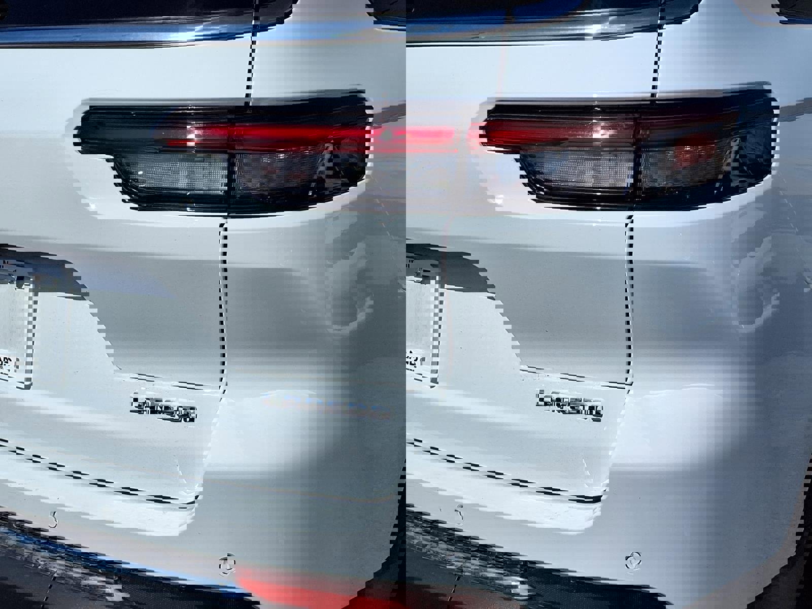 Used 2024 Jeep Grand Cherokee L Laredo w/ Luxury Tech Group I image 26