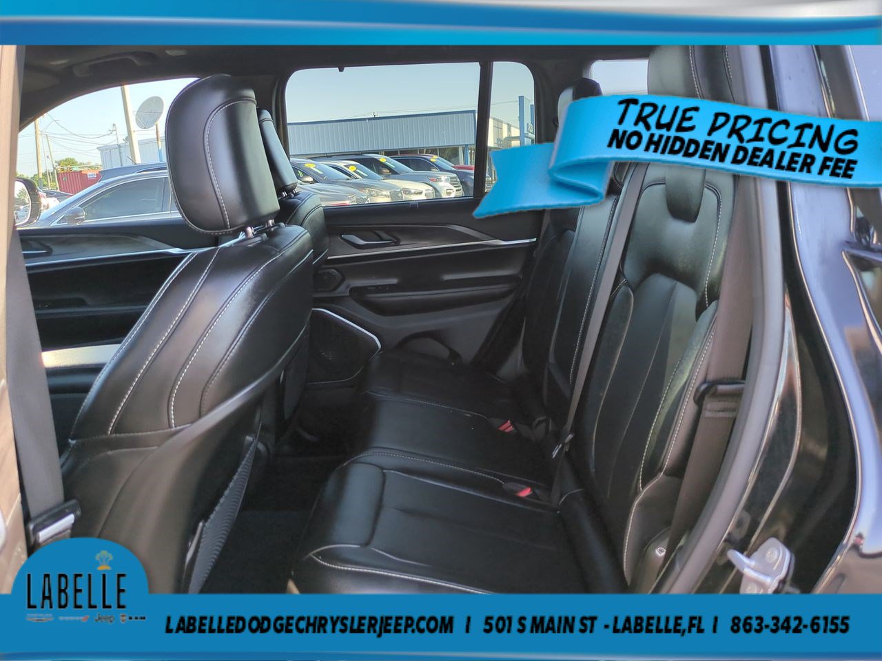 Used 2025 Jeep Grand Cherokee Limited w/ Luxury Tech Group II AWD/4WD image 12