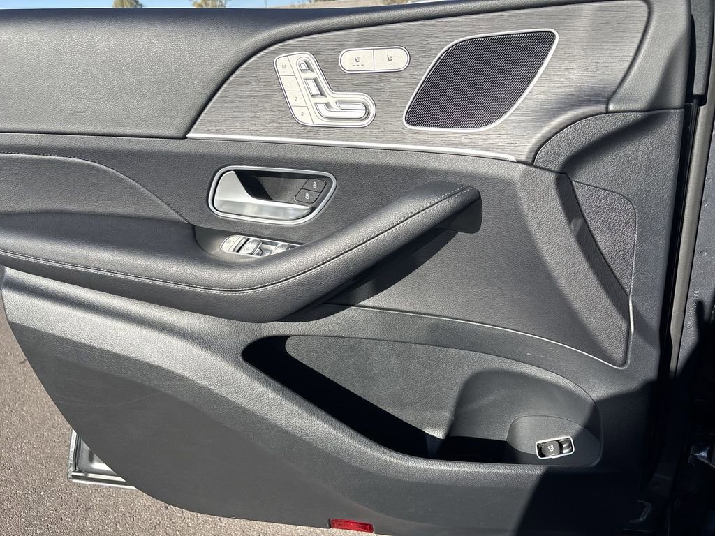 Used 2025 Mercedes-Benz GLE 450 4MATIC Coupe image 23