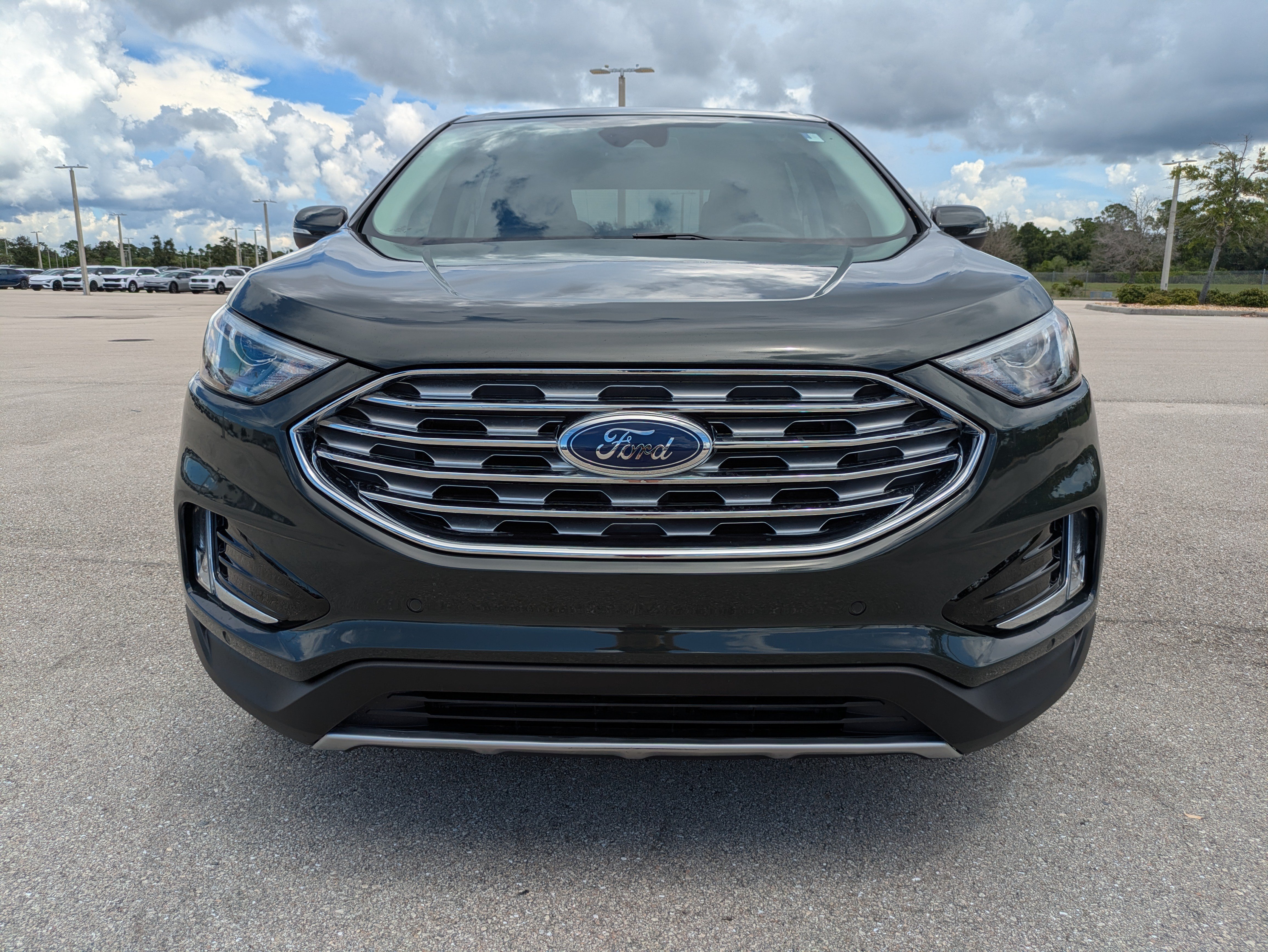 Used 2024 Ford Edge Titanium AWD/4WD image 9