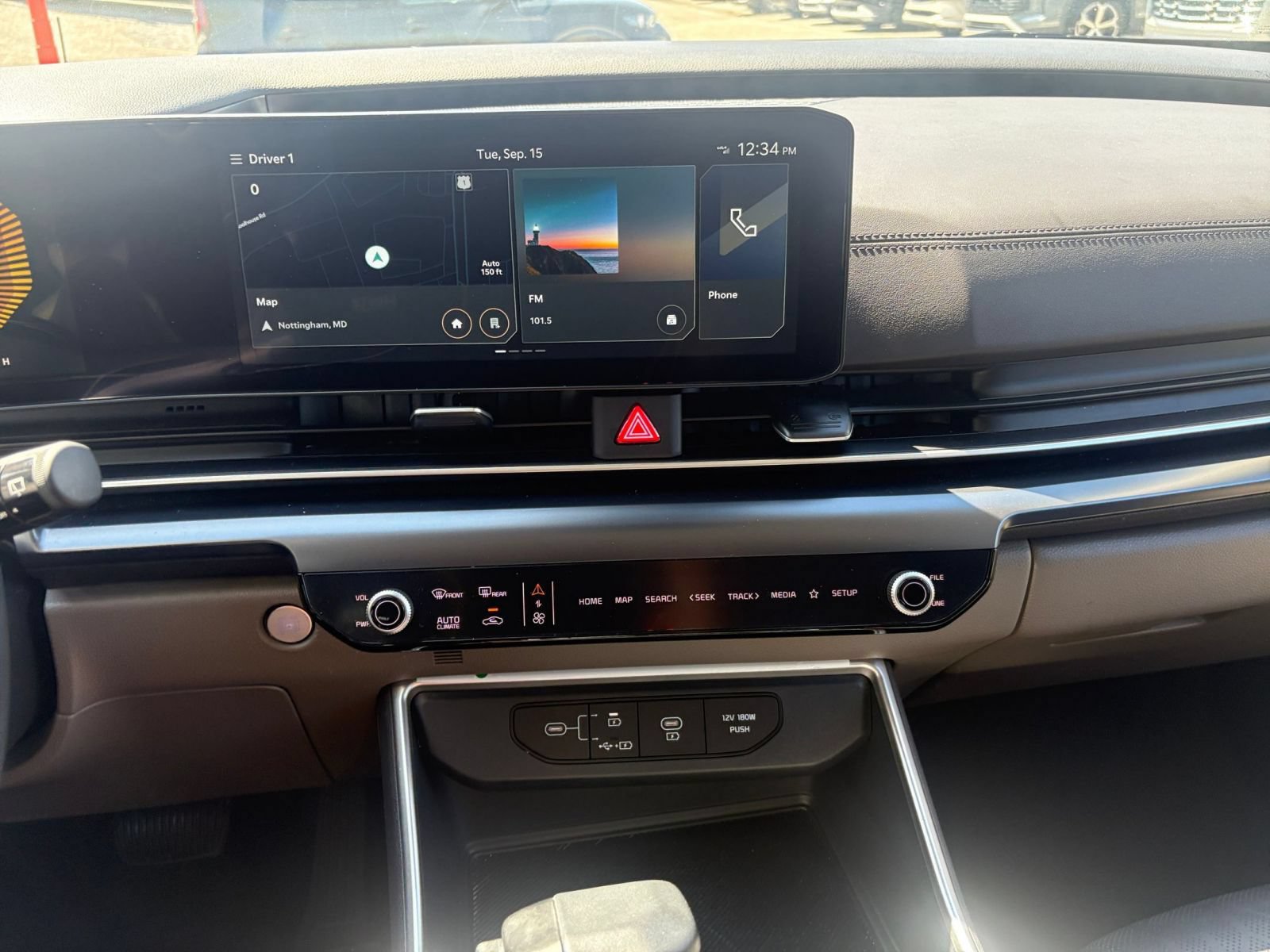 Used 2026 Kia Carnival FWD image 16