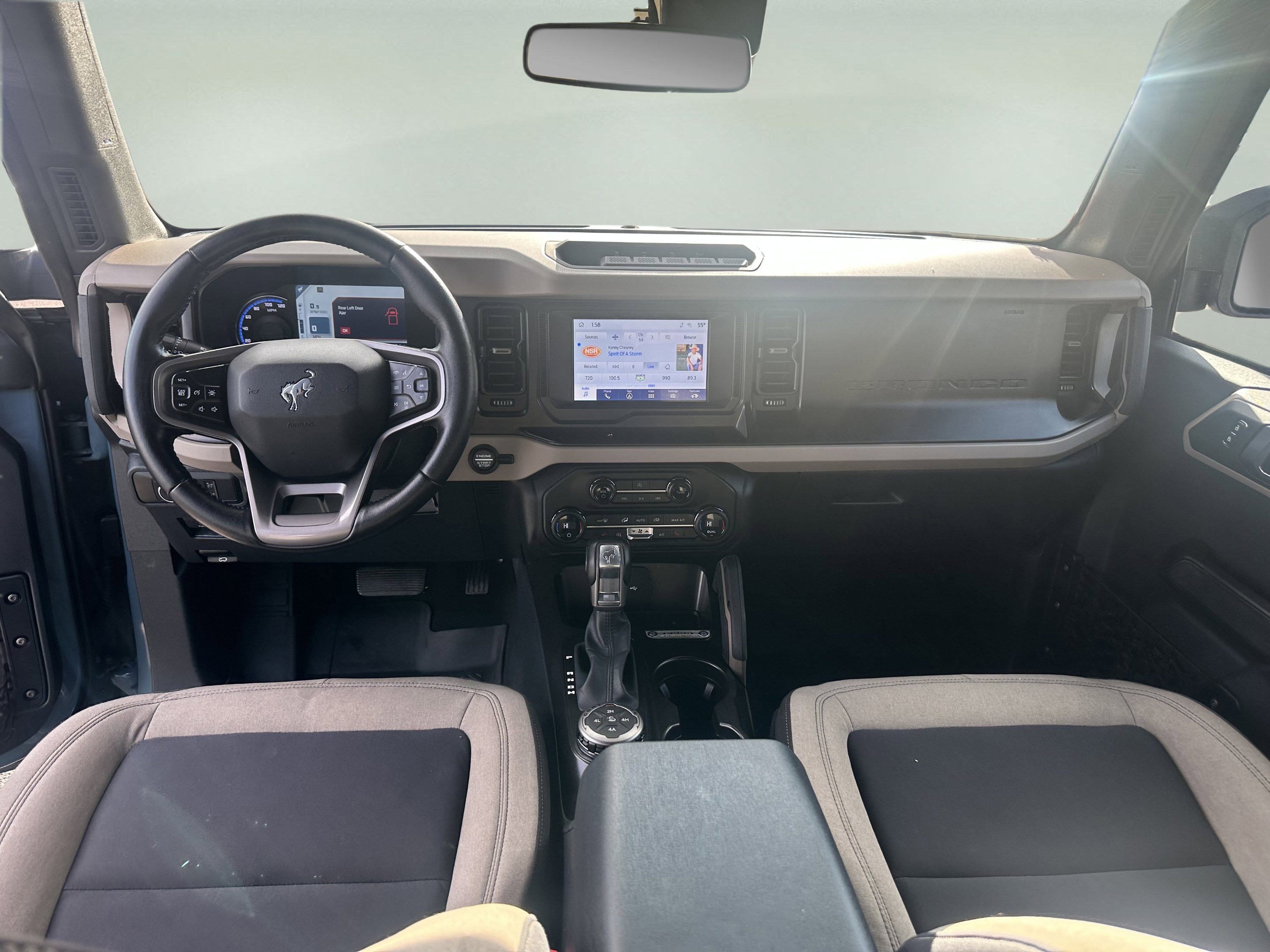 Used 2021 Ford Bronco Big Bend w/ Sasquatch Package image 11