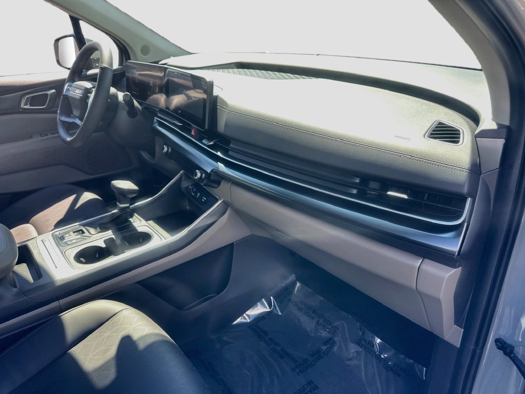 New 2027 Kia Carnival FWD image 30