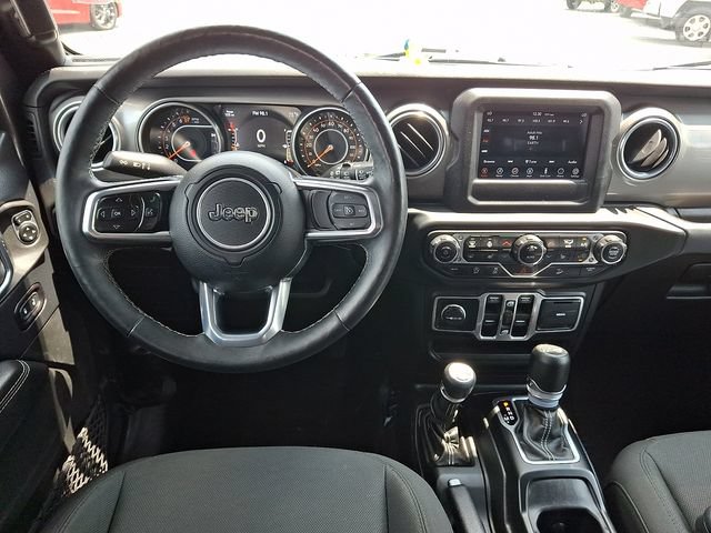 Used 2018 Jeep Wrangler Unlimited Sahara w/ Cold Weather Group AWD/4WD image 11