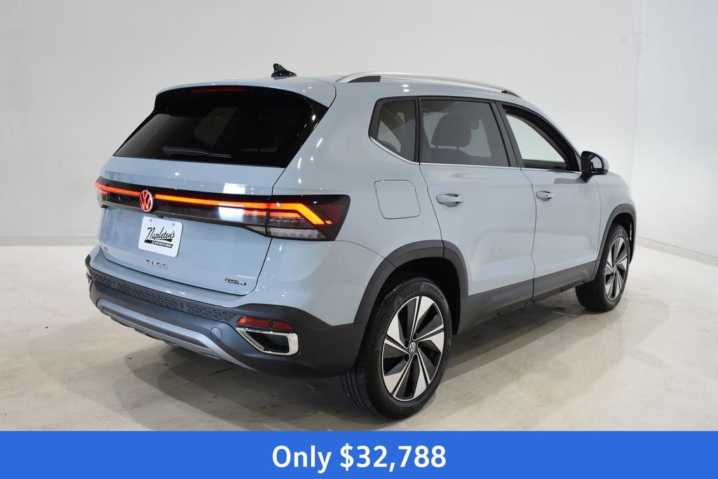 New 2026 Volkswagen Taos SE image 4