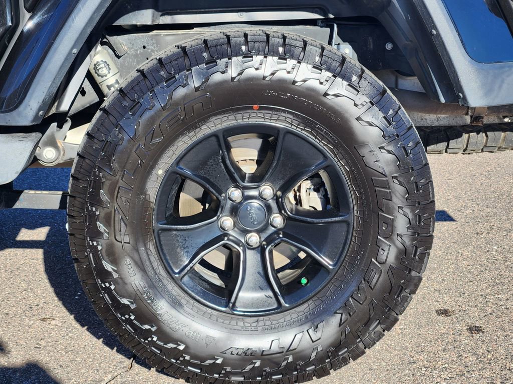 Used 2020 Jeep Gladiator Overland image 6