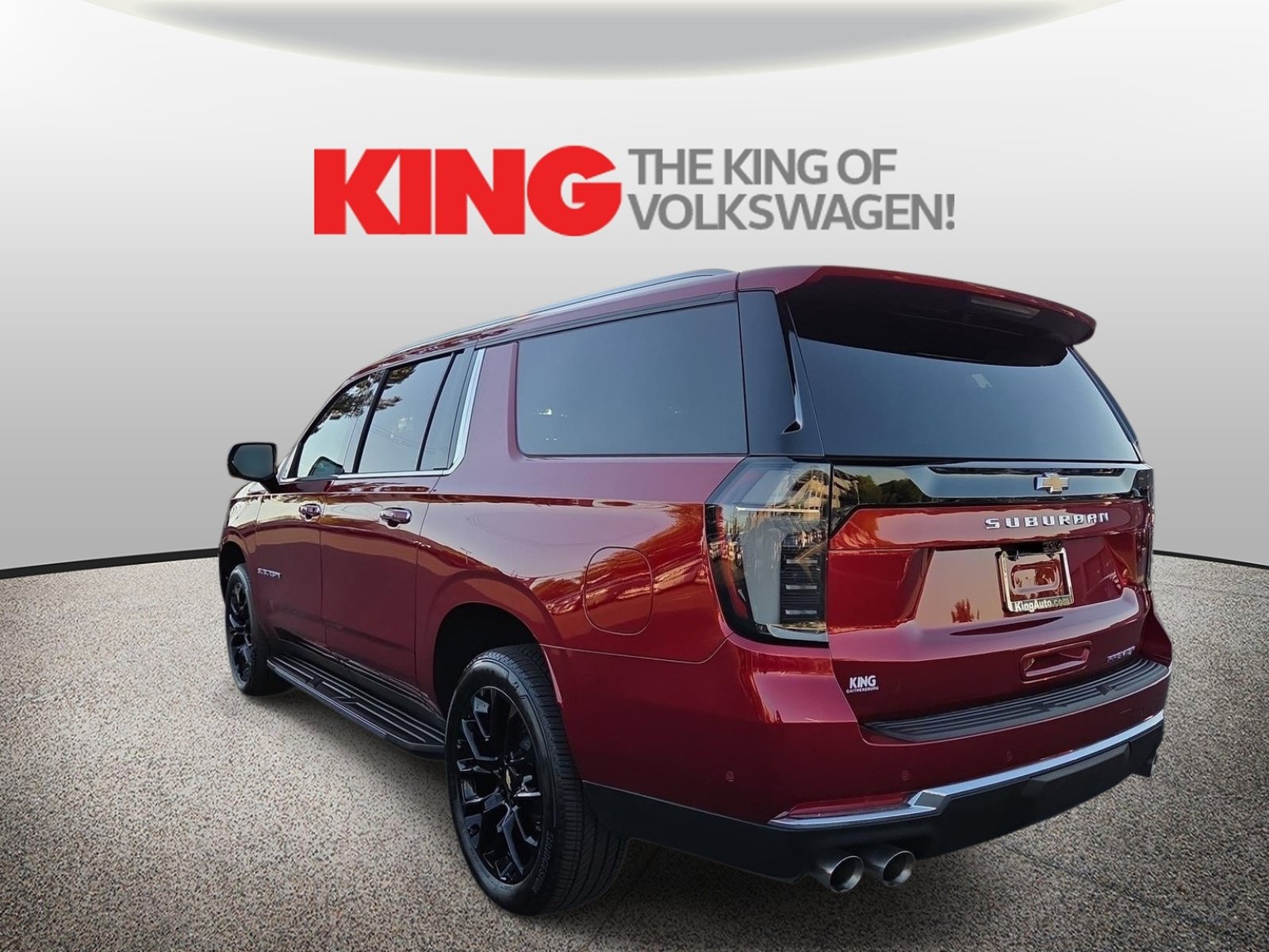 Used 2025 Chevrolet Suburban Premier AWD/4WD image 6