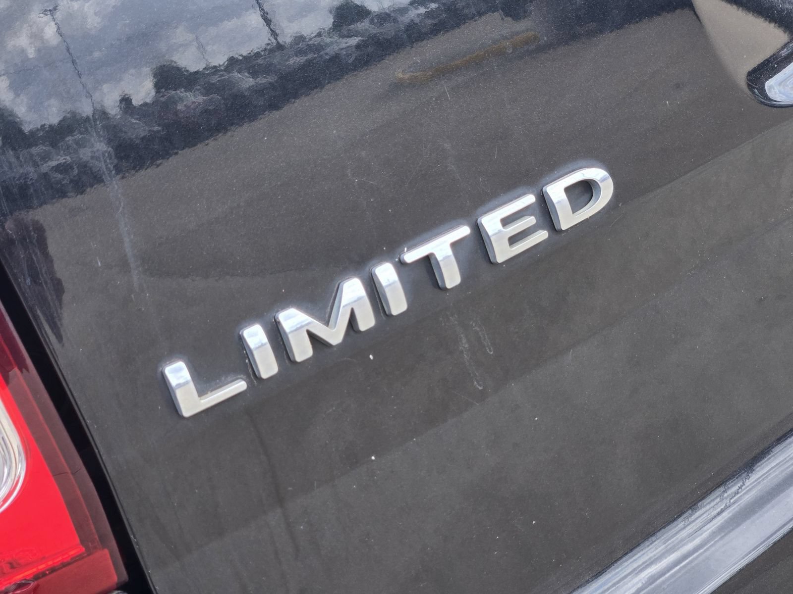 Used 2015 Ford Explorer Limited FWD image 11