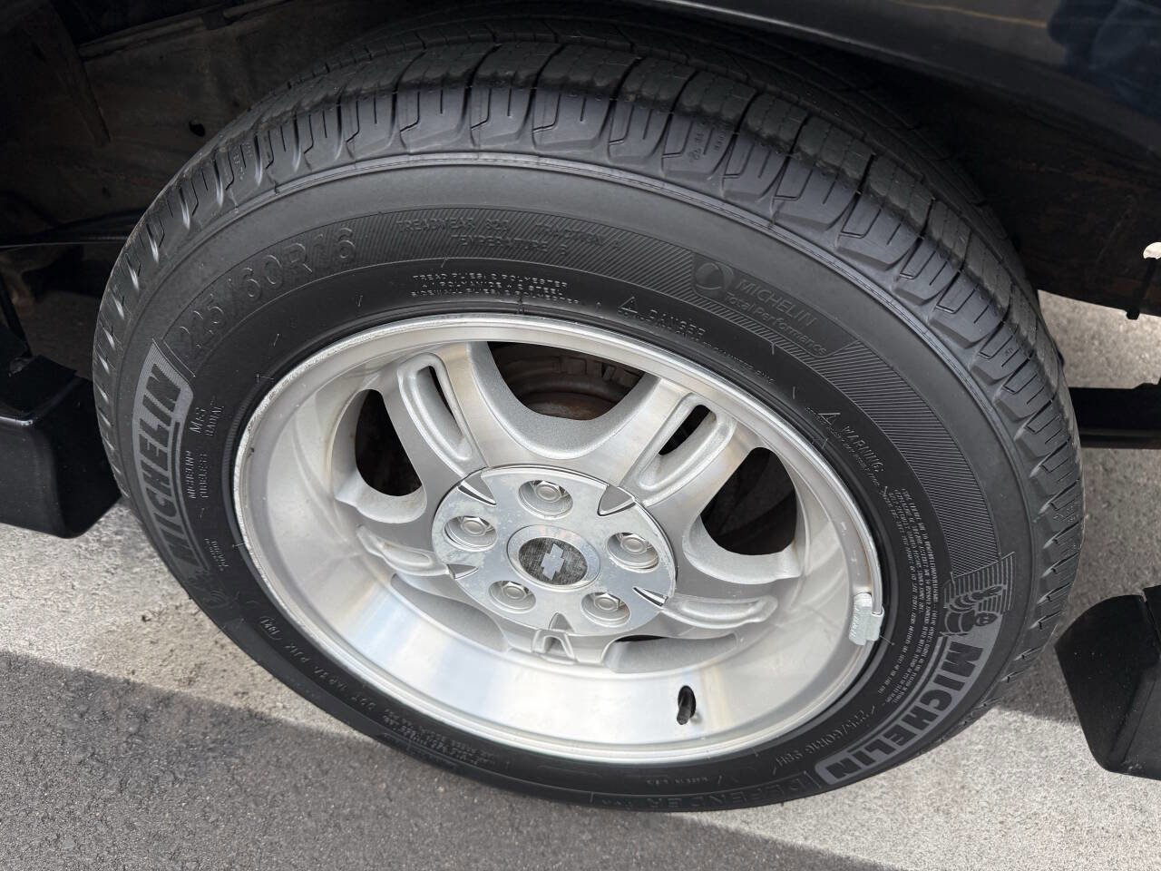 Used 2002 Chevrolet S10 Pickup LS w/ LS Preferred Equipment Group image 12