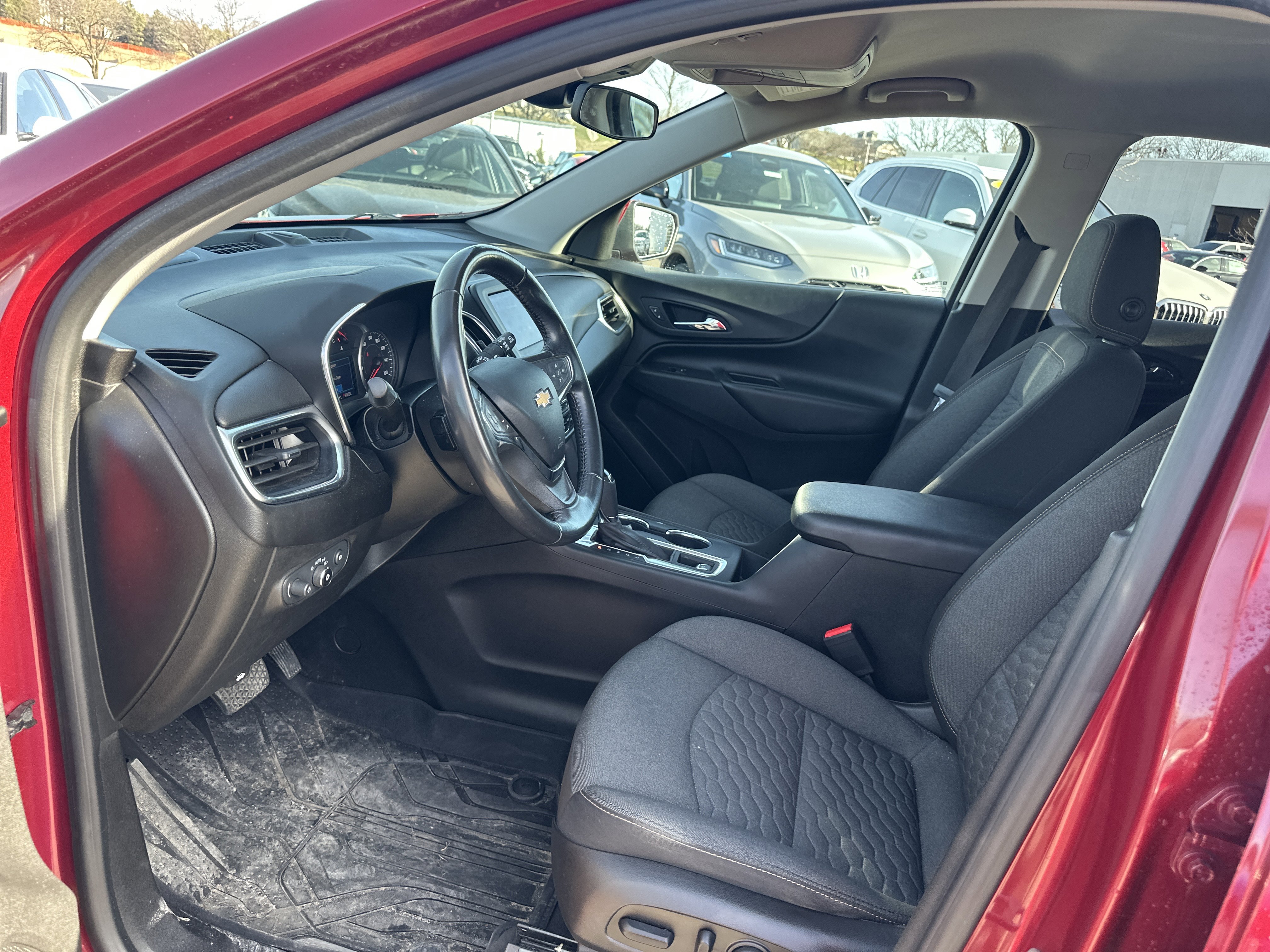Used 2020 Chevrolet Equinox LT image 14
