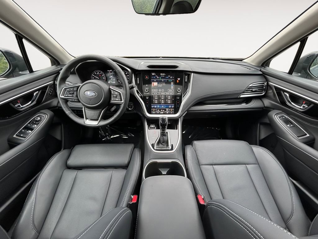 Used 2025 Subaru Outback Limited image 13