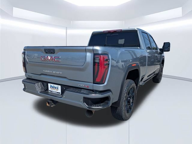 Used 2024 GMC Sierra 2500 AT4 w/ Technology Package AWD/4WD image 4