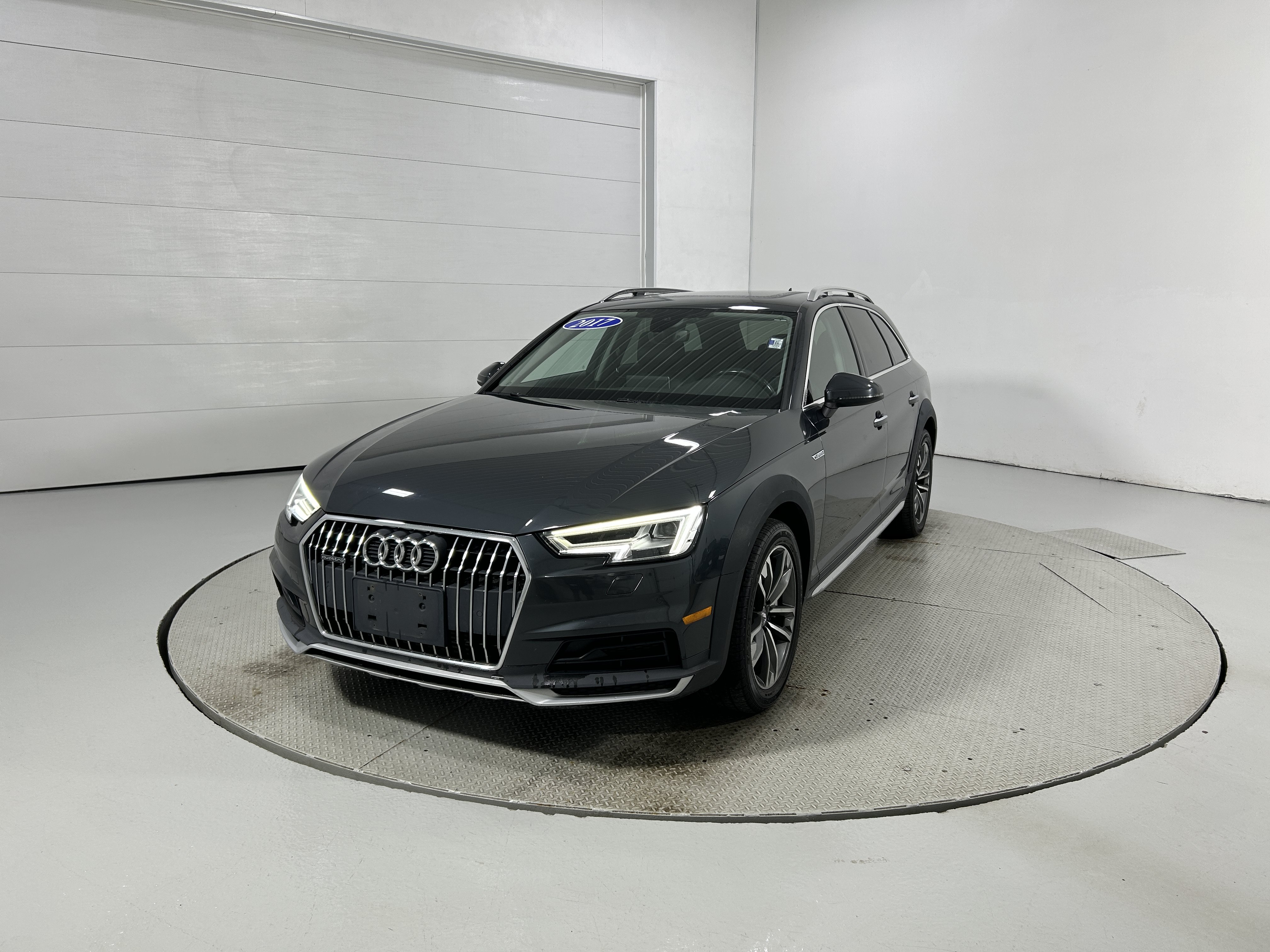 Used 2017 Audi A4 2.0T allroad Premium Plus AWD/4WD image 21