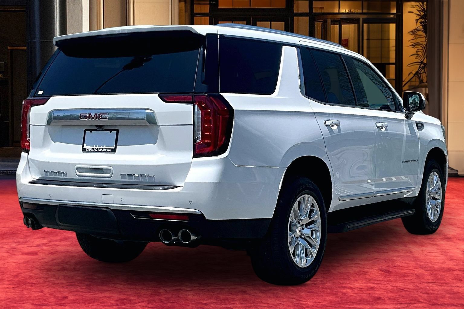 Used 2024 GMC Yukon Denali AWD/4WD image 6