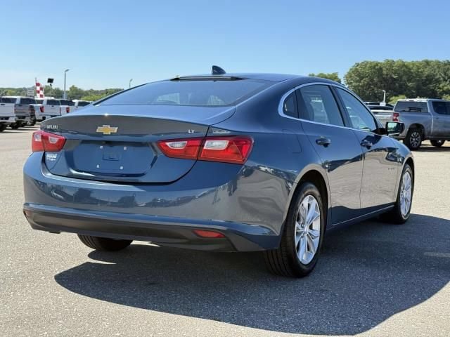 Used 2025 Chevrolet Malibu LT FWD image 5