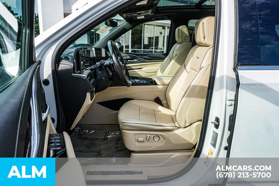 Used 2023 Cadillac Escalade Premium Luxury w/ Performance Package AWD/4WD image 21