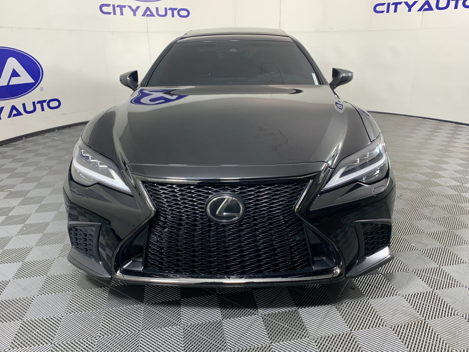 Used 2021 Lexus LS 500 F Sport w/ Accessory Package (Z2) RWD image 9