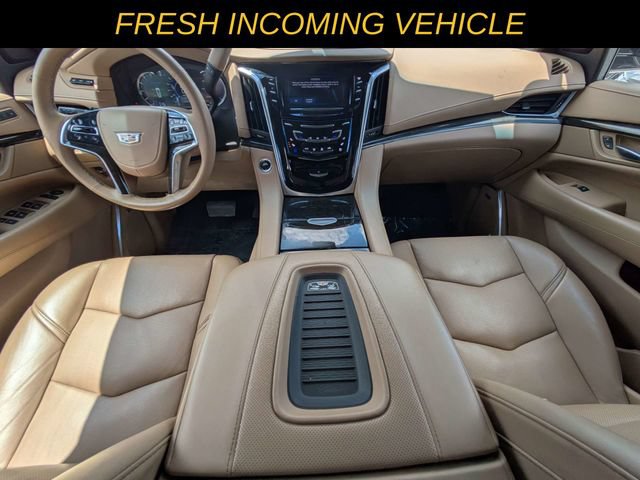 Used 2020 Cadillac Escalade Platinum RWD image 13