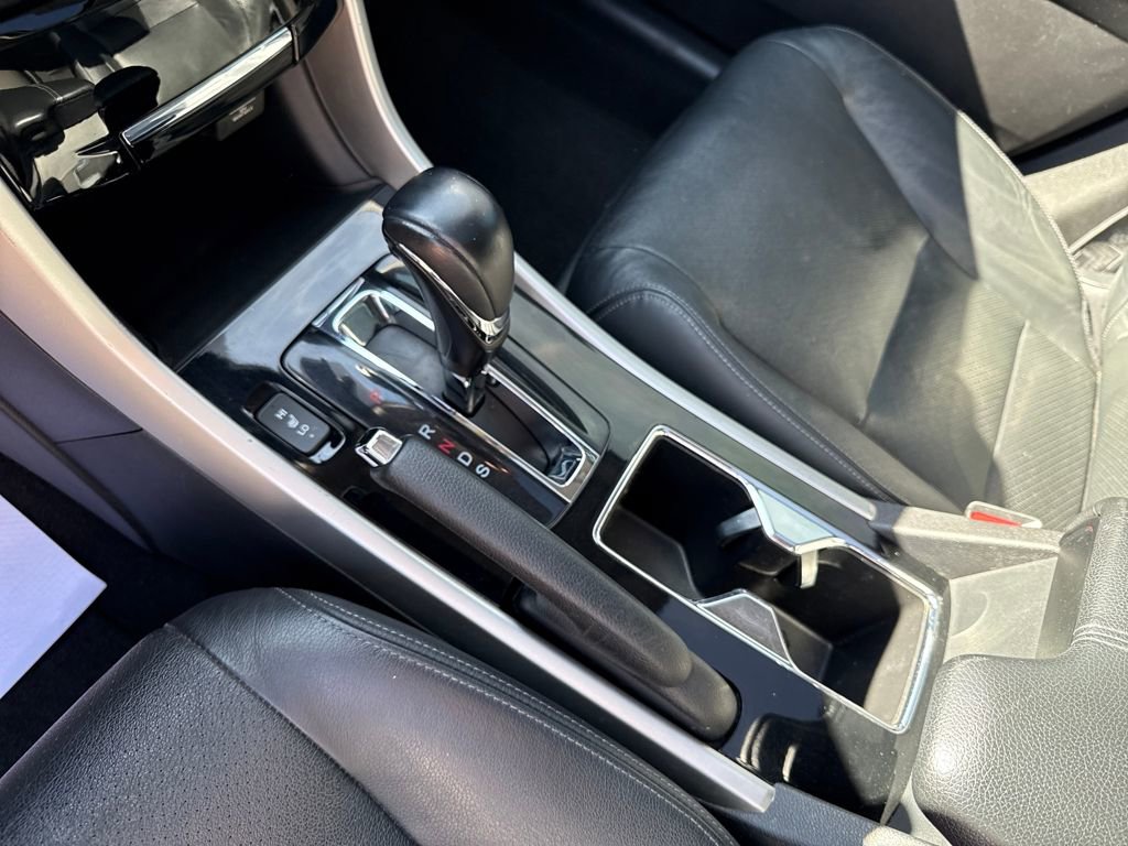 Used 2017 Honda Accord Touring image 24