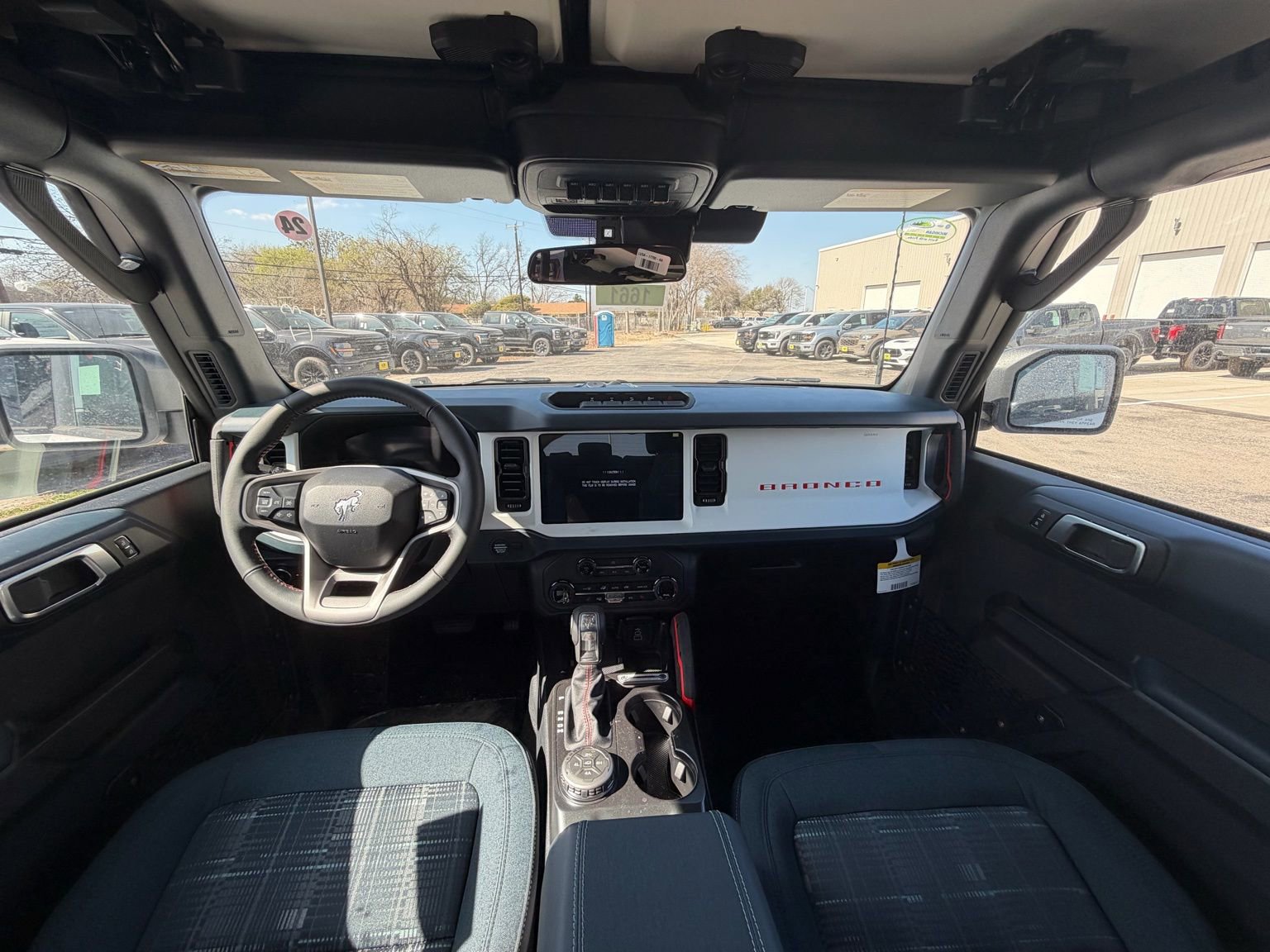 New 2026 Ford Bronco Heritage Edition image 4