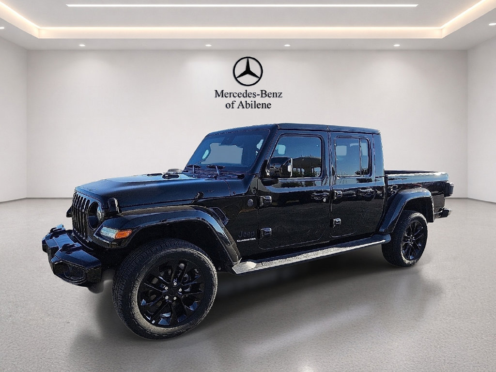 Used 2022 Jeep Gladiator Overland AWD/4WD image 2
