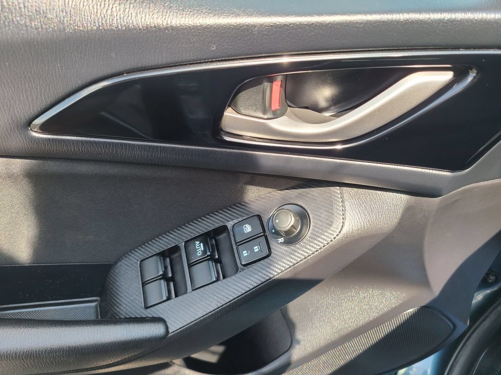 Used 2016 MAZDA MAZDA3 i Sport w/ Preferred Equipment Package FWD image 20