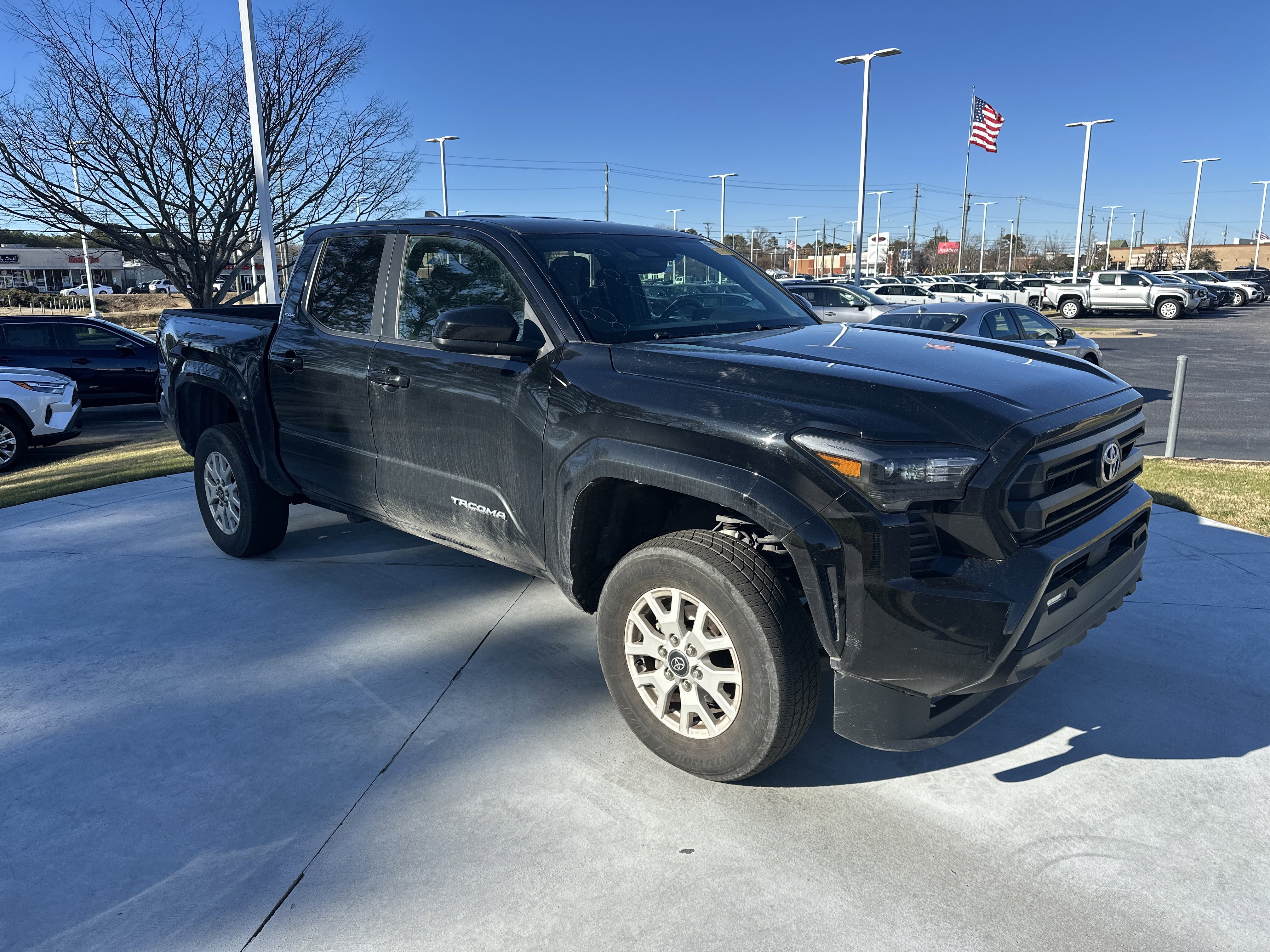 Certified 2024 Toyota Tacoma SR5 image 2