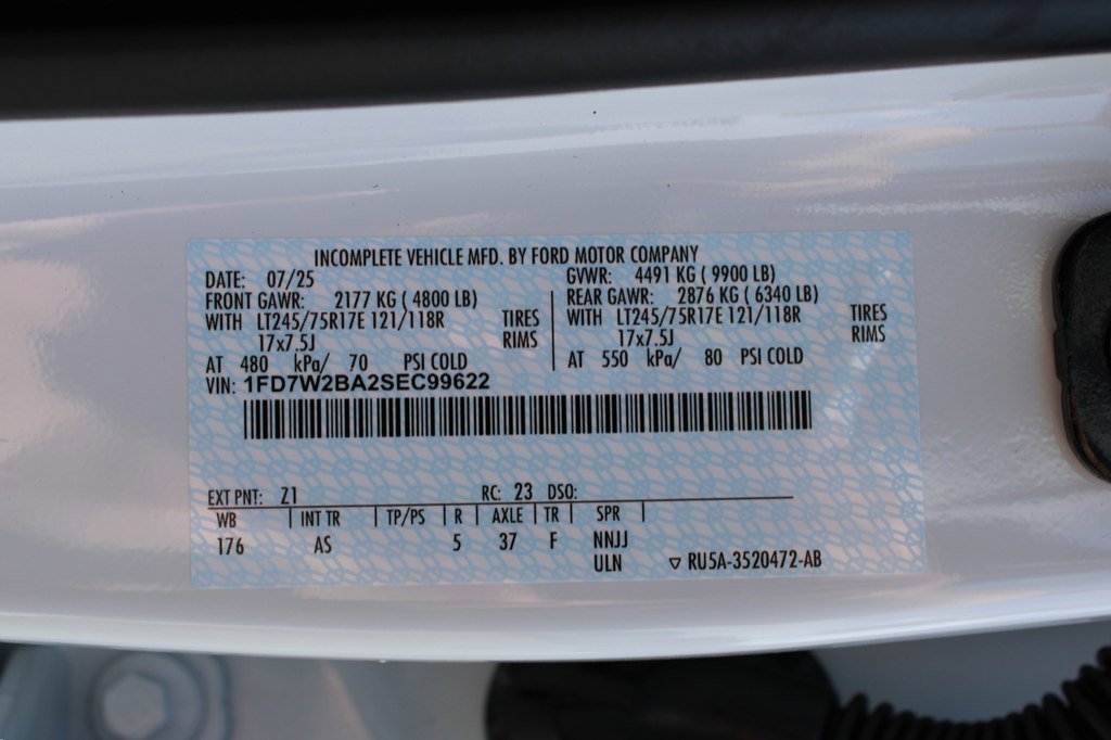 Used 2025 Ford F250 XL image 39