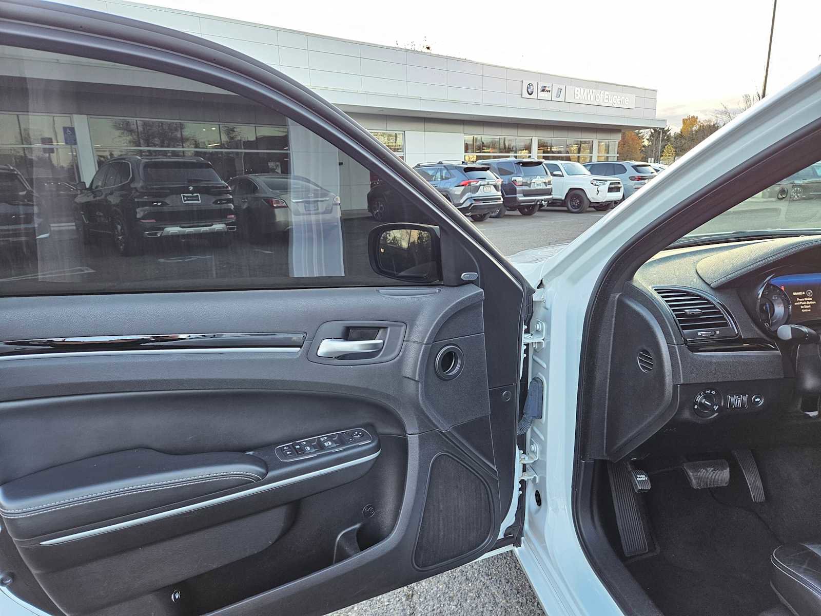 Used 2023 Chrysler 300 S image 23