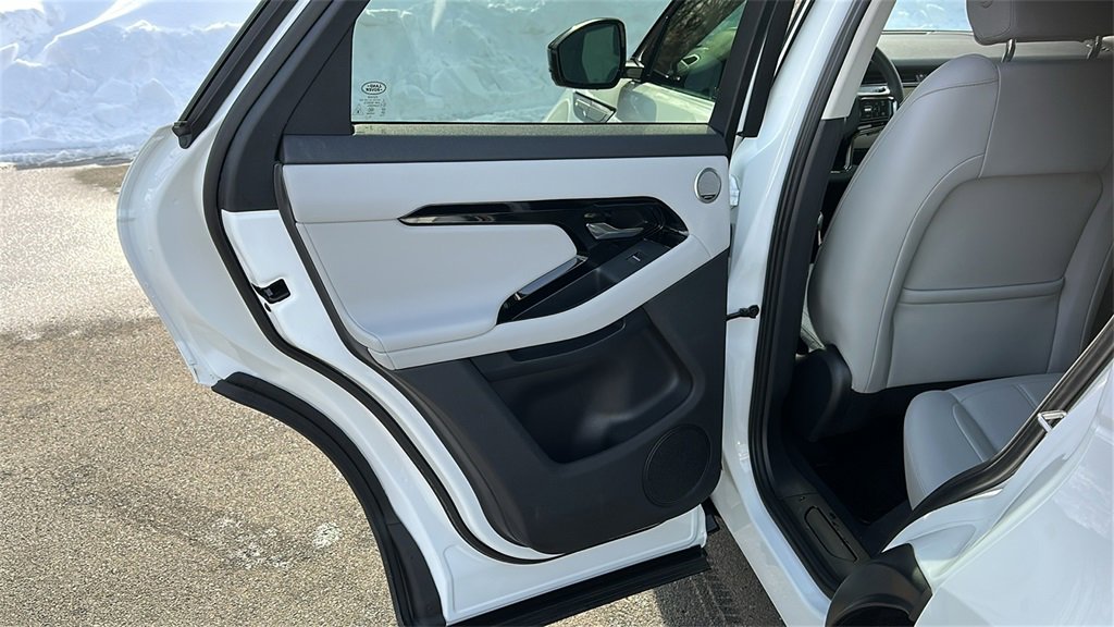 Used 2024 Land Rover Range Rover Evoque S image 20