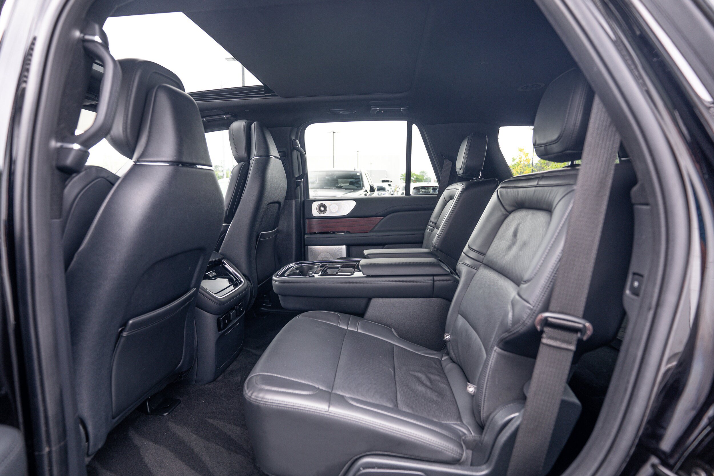 Used 2023 Lincoln Navigator Reserve AWD/4WD image 18